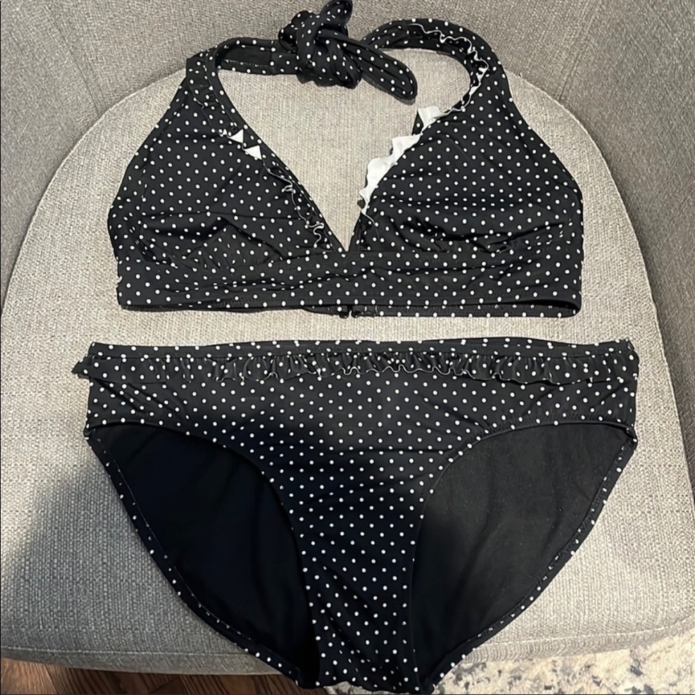 Women’s 2 piece polka dot swimsuit from Joe Fresh